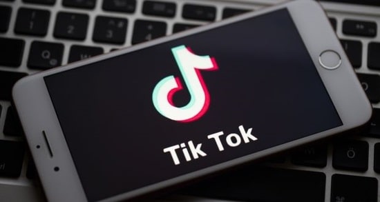 tiktok视频怎么挂小店链接？